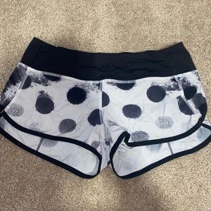 Lululemon Speed Up 2.5” Shorts
